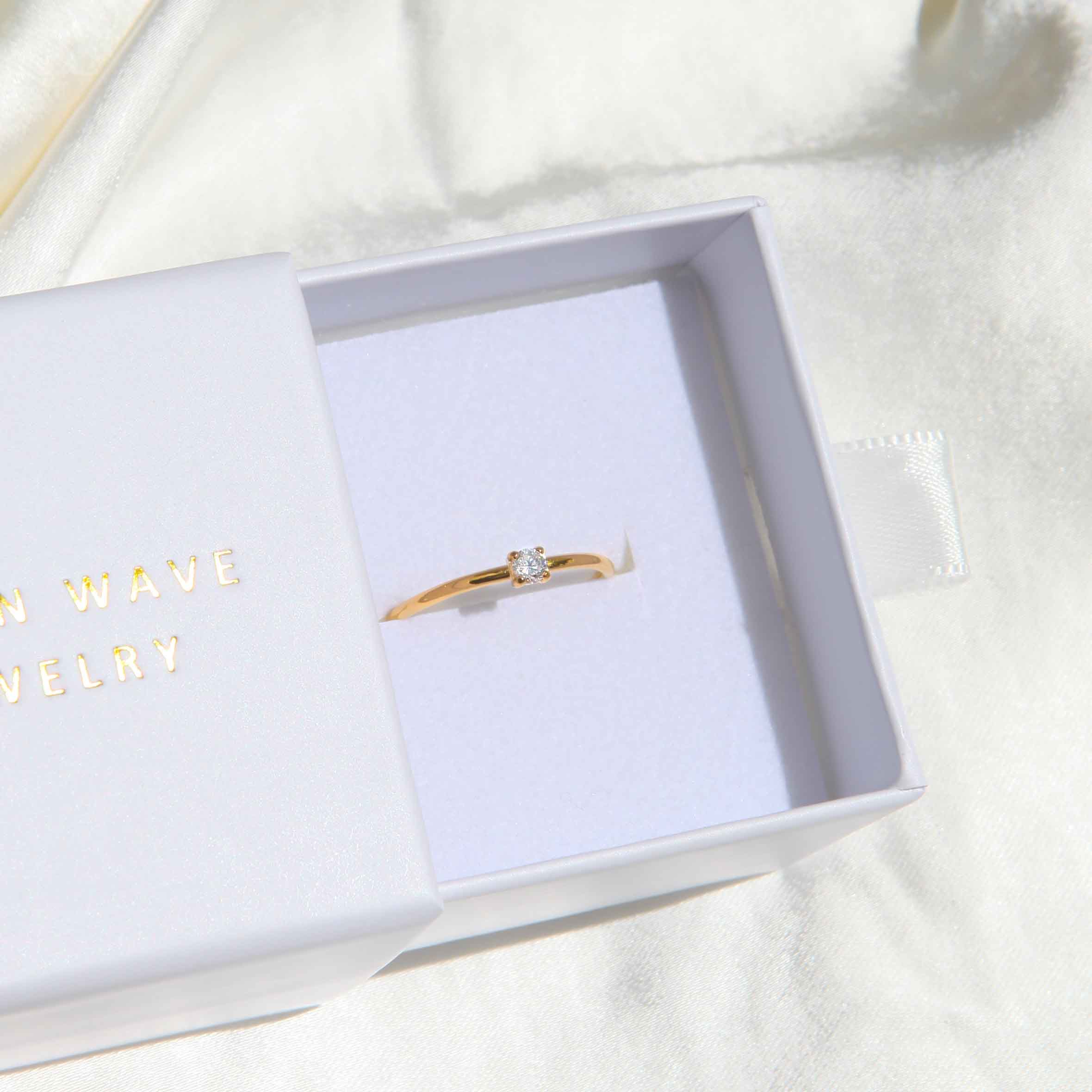 Grace - 18k Gold Cubic Zirconia Ring