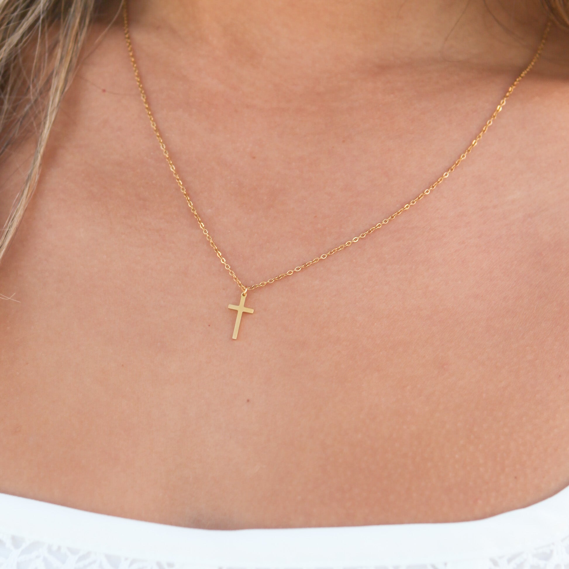 Cross 18k Gold Necklace – Ocean Wave Jewelry