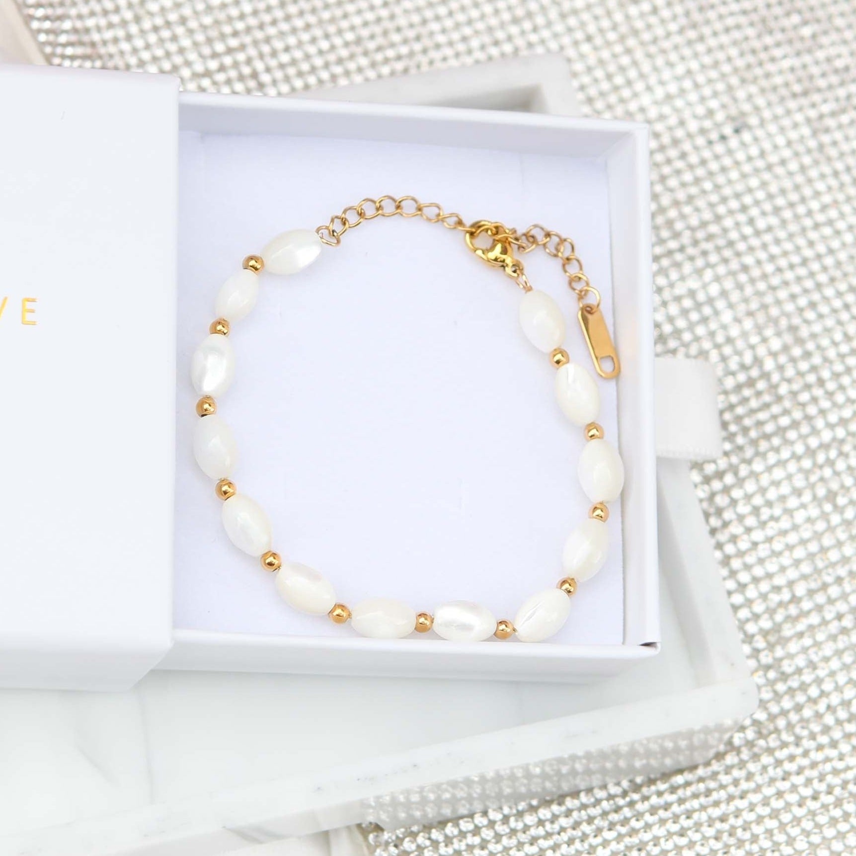 Hallie - 18k Gold Pearl Bracelet