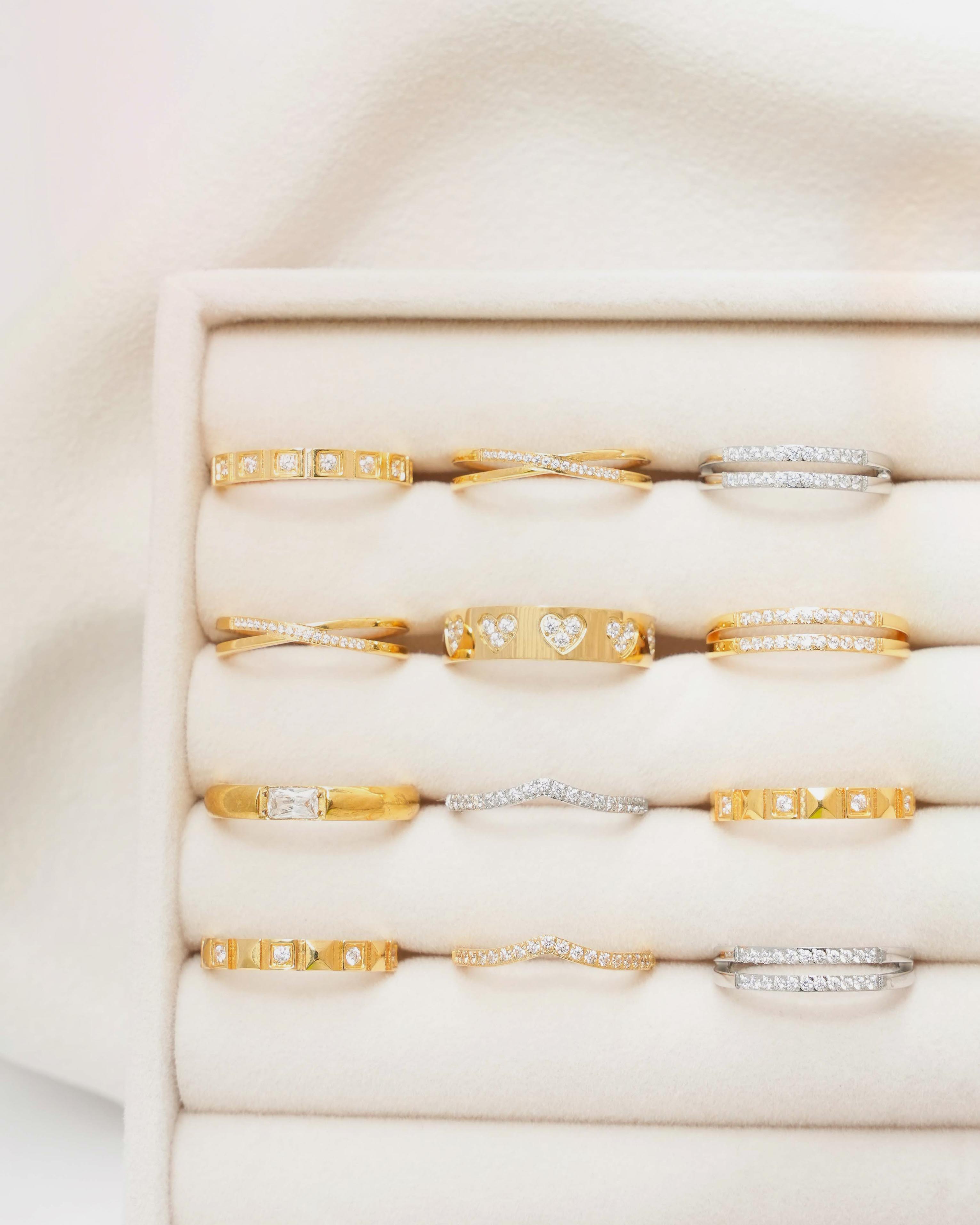 Augustine - 18k Gold Zirconia Band Double Layered Ring