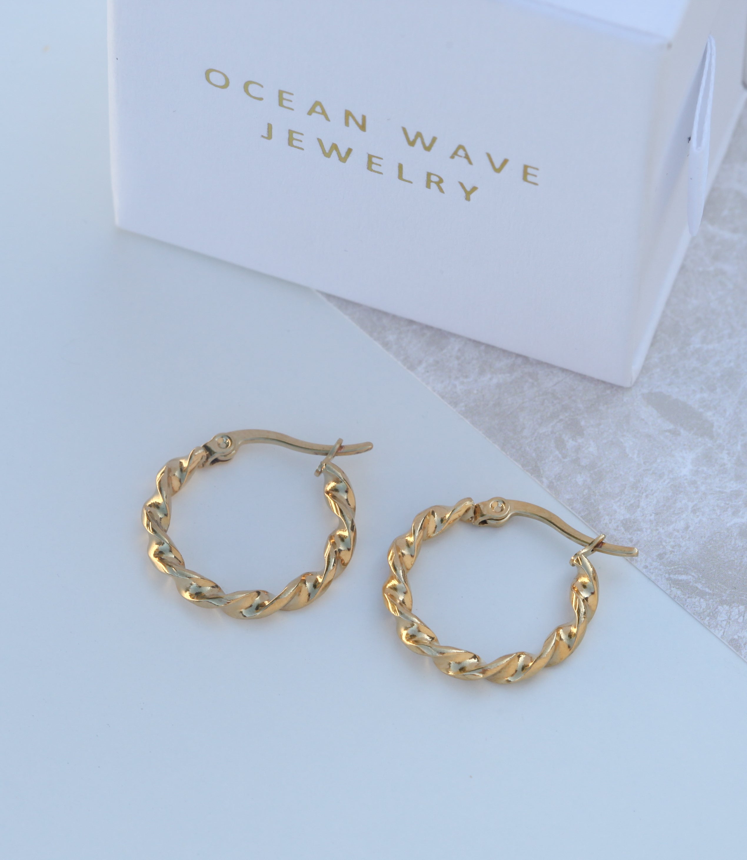 Faith - 20mm Twisted Hoops - 18k Gold