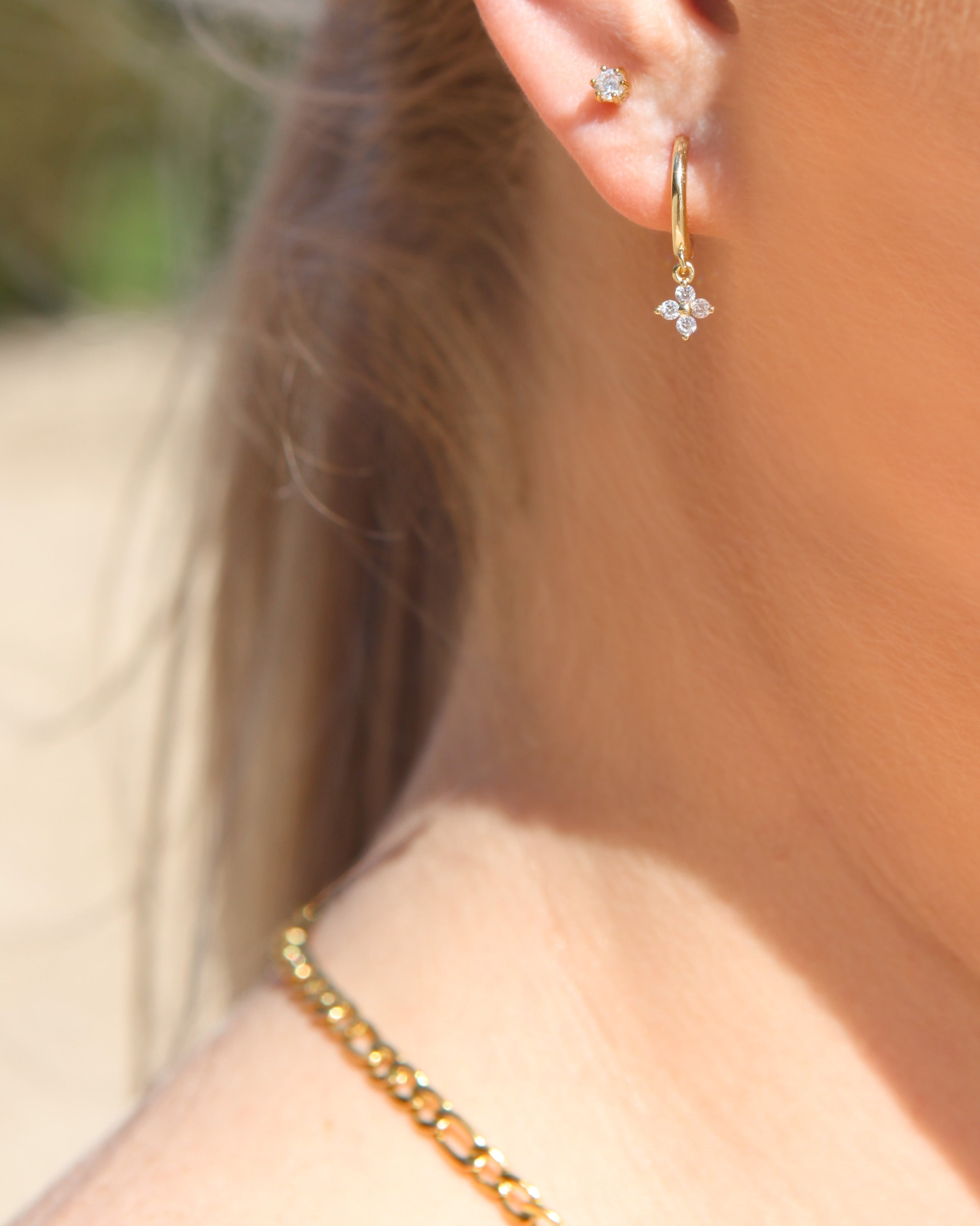 Ivy - Drop Huggers 18k Gold / Silver