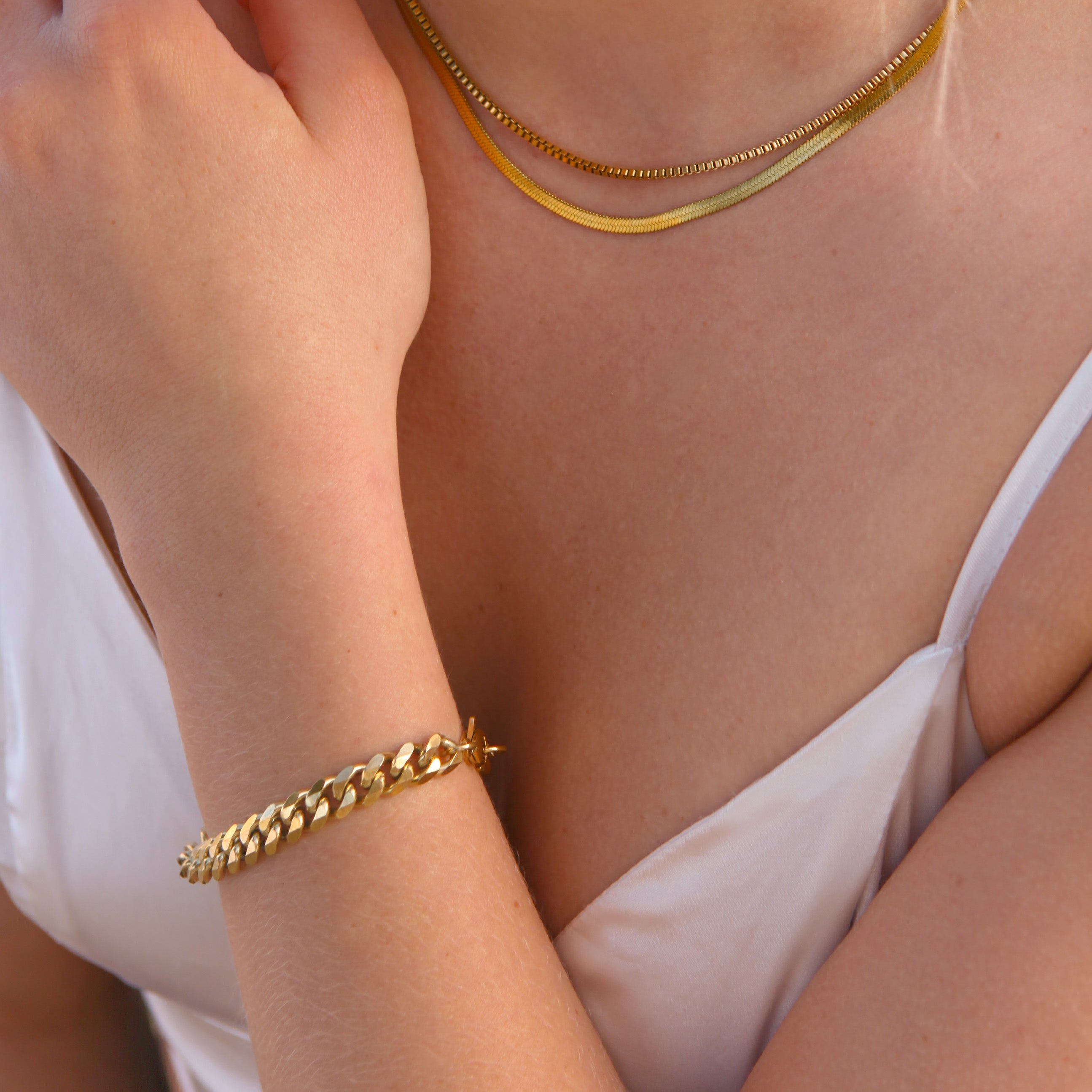 Jordan - 18k Gold 8mm Cuban Chain Bracelet
