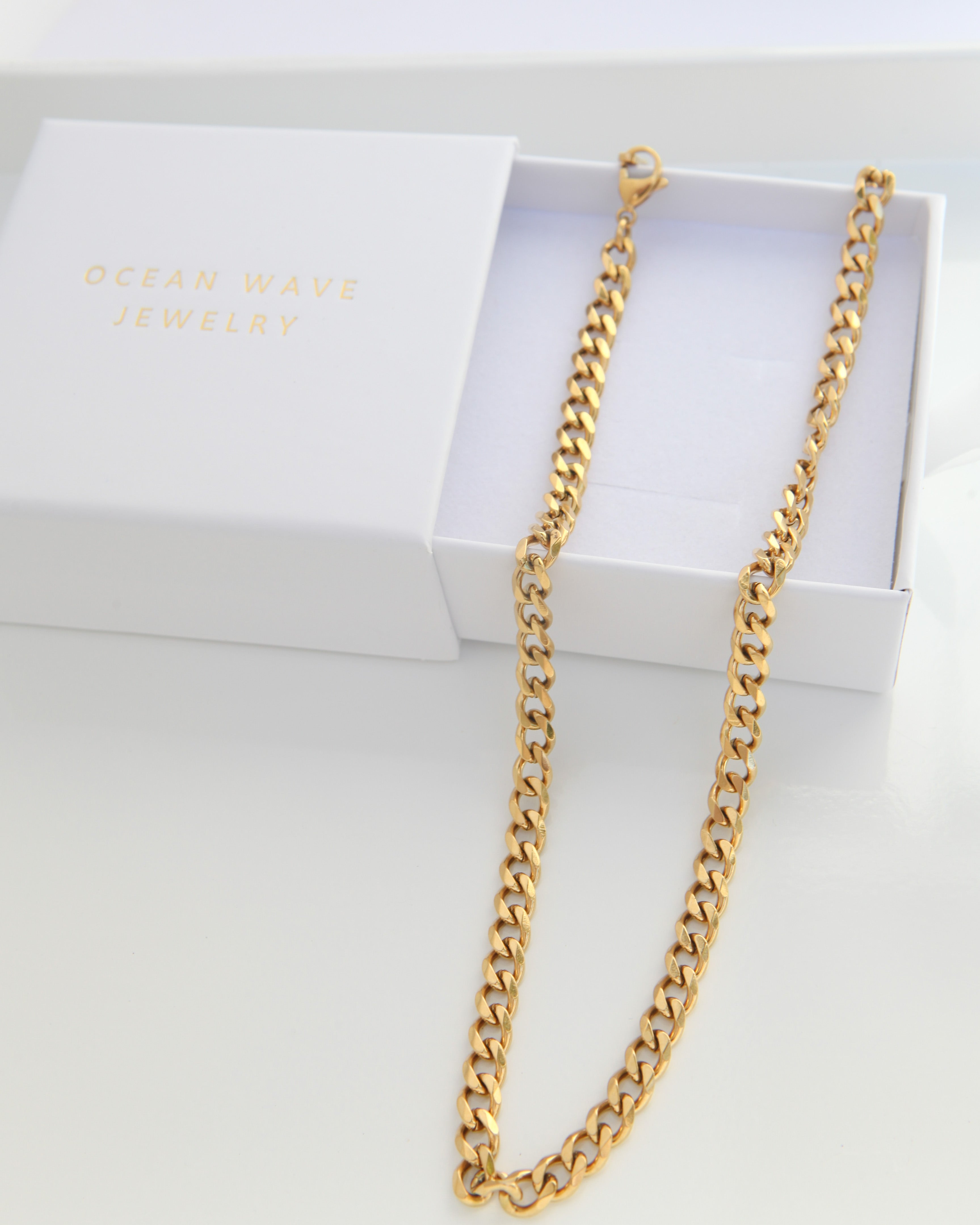 Cyprus - 18k Gold 6mm Cuban Chain Necklace