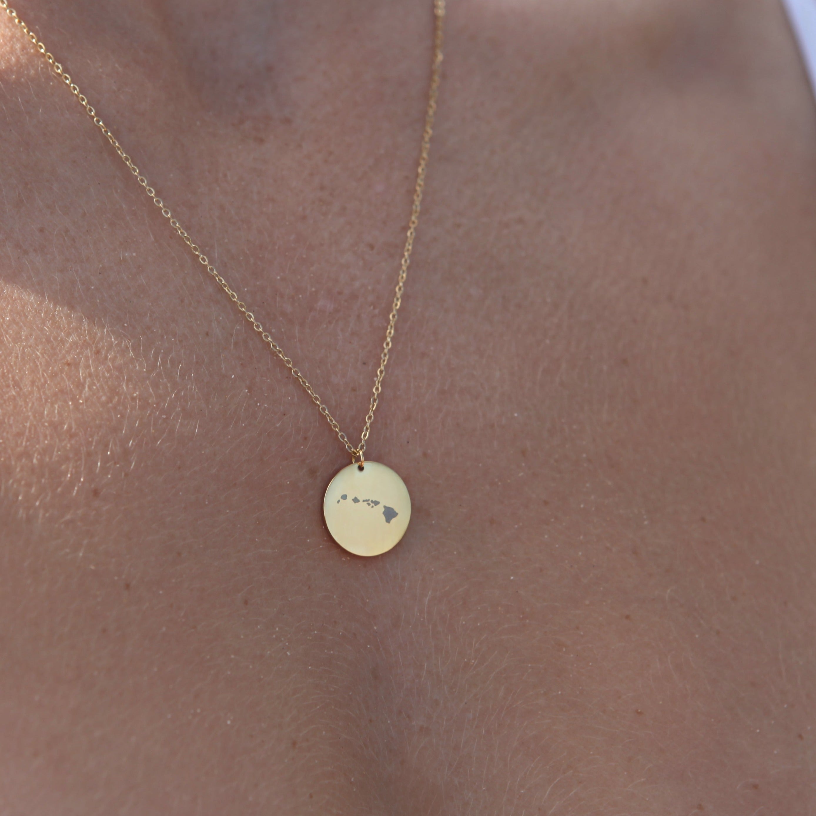 Hawaiian Islands 18k Gold Necklace - Ocean Wave Jewelry