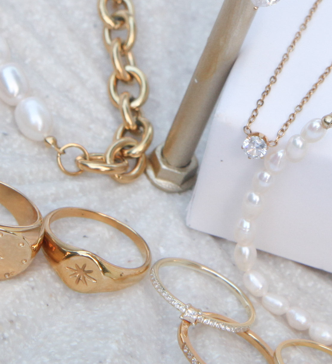 Avani - 18k Gold ring