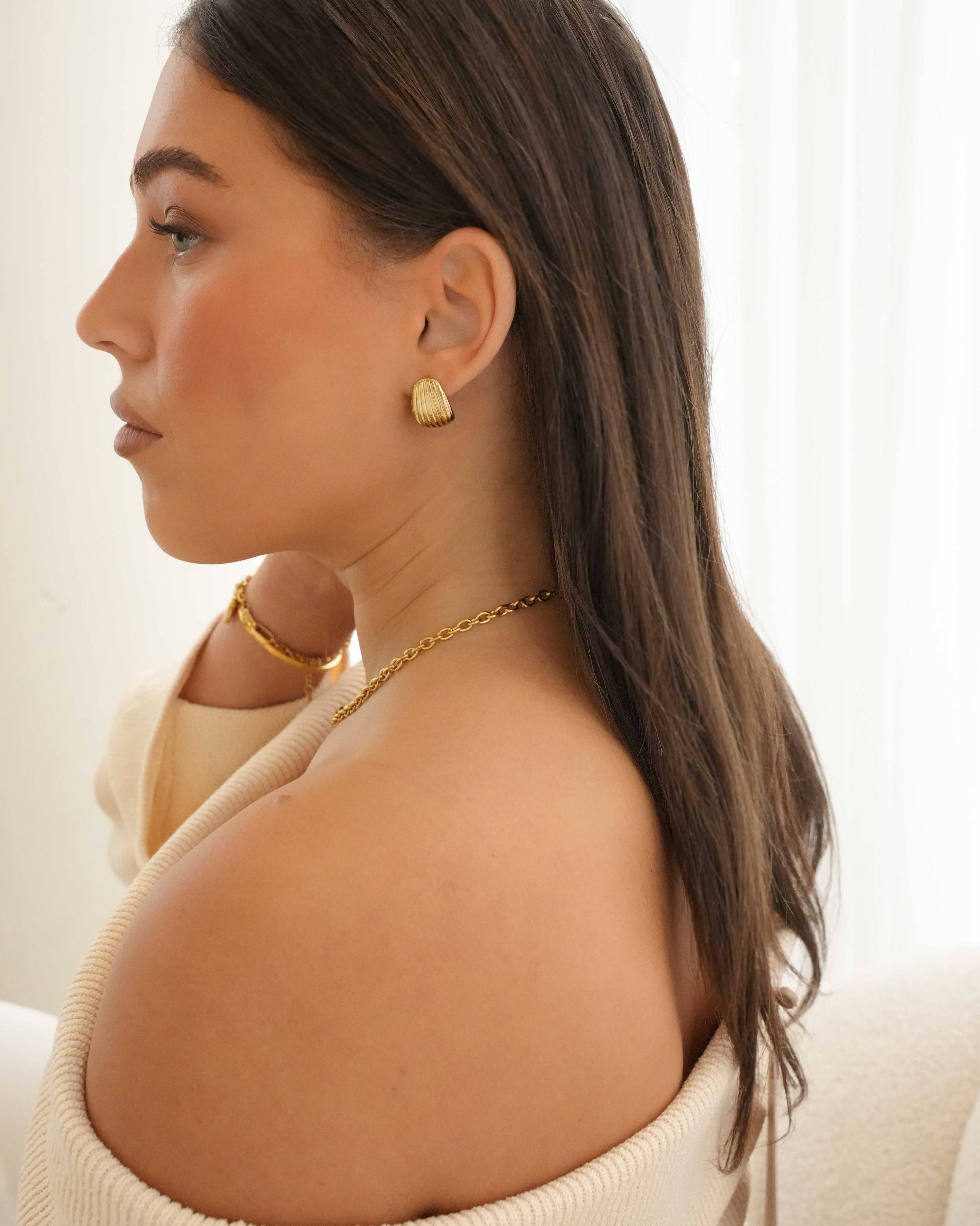 Cove - 18k Gold Shell Earrings