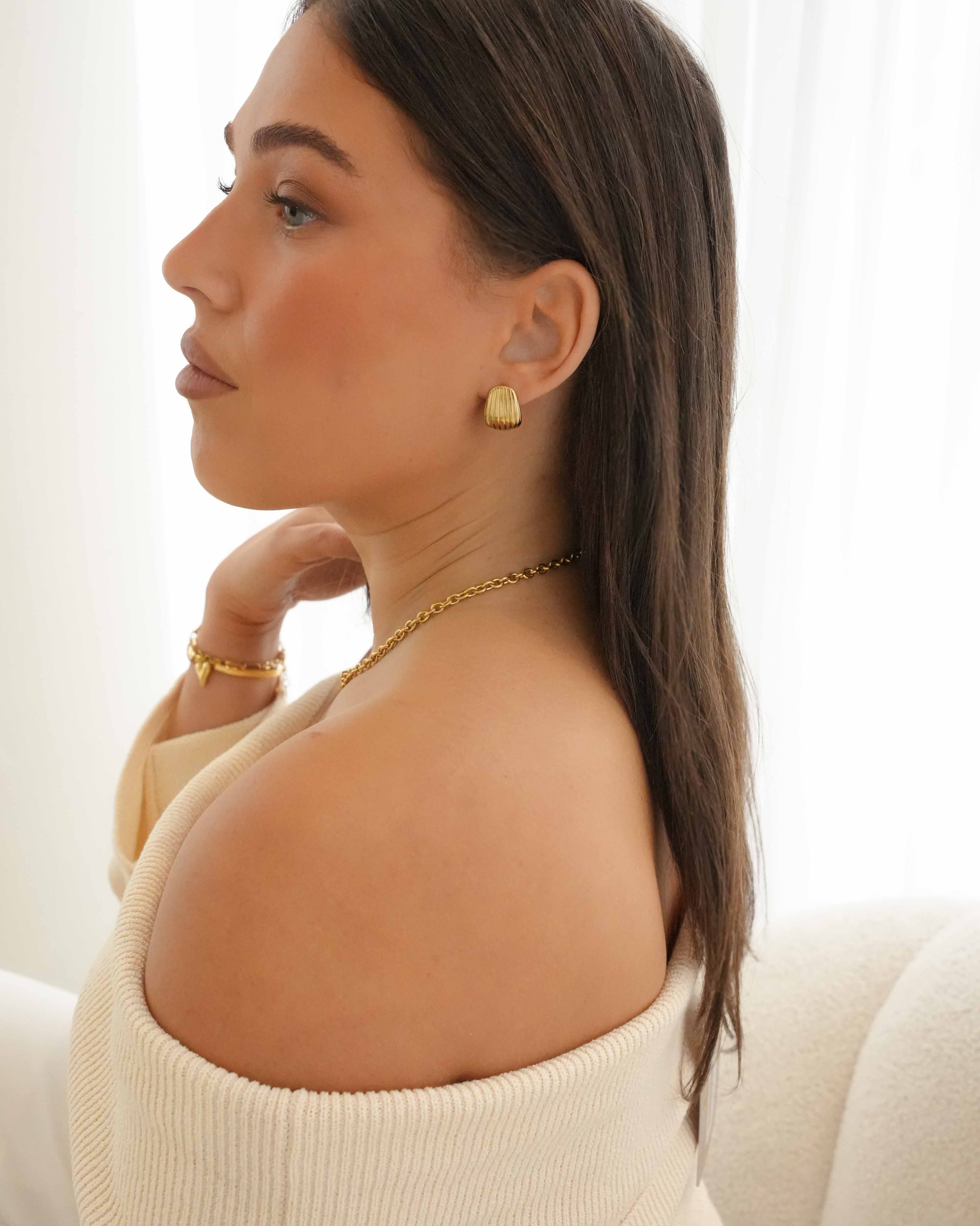 Cove - 18k Gold Shell Earrings