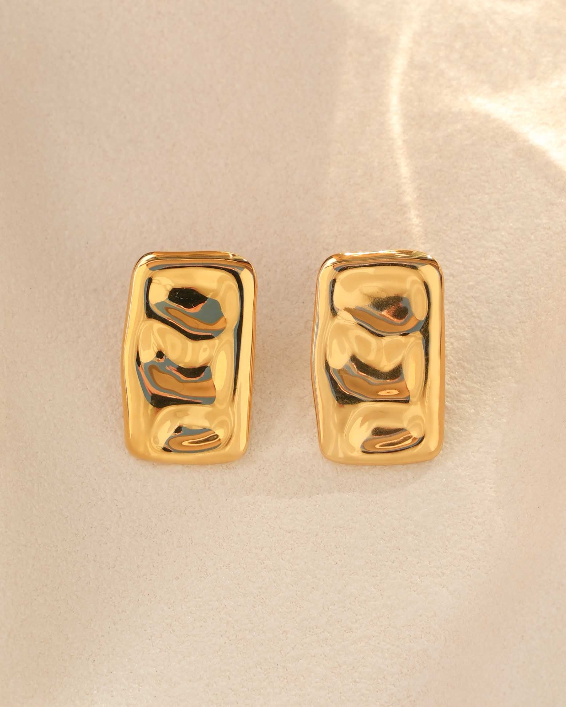 Auburn - 18k Gold Statement Rectangle Earrings