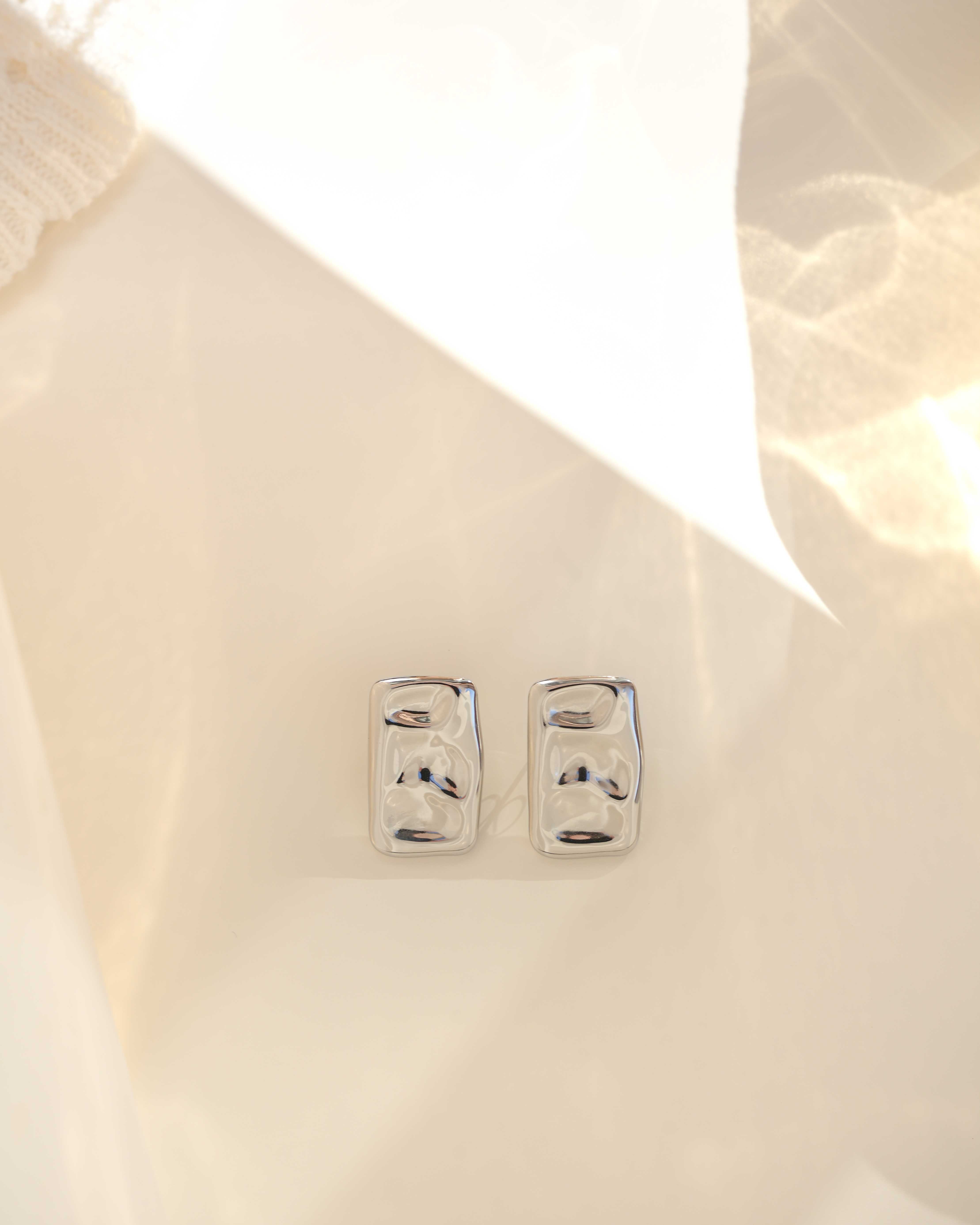 Auburn - Silver Statement Rectangle Earrings