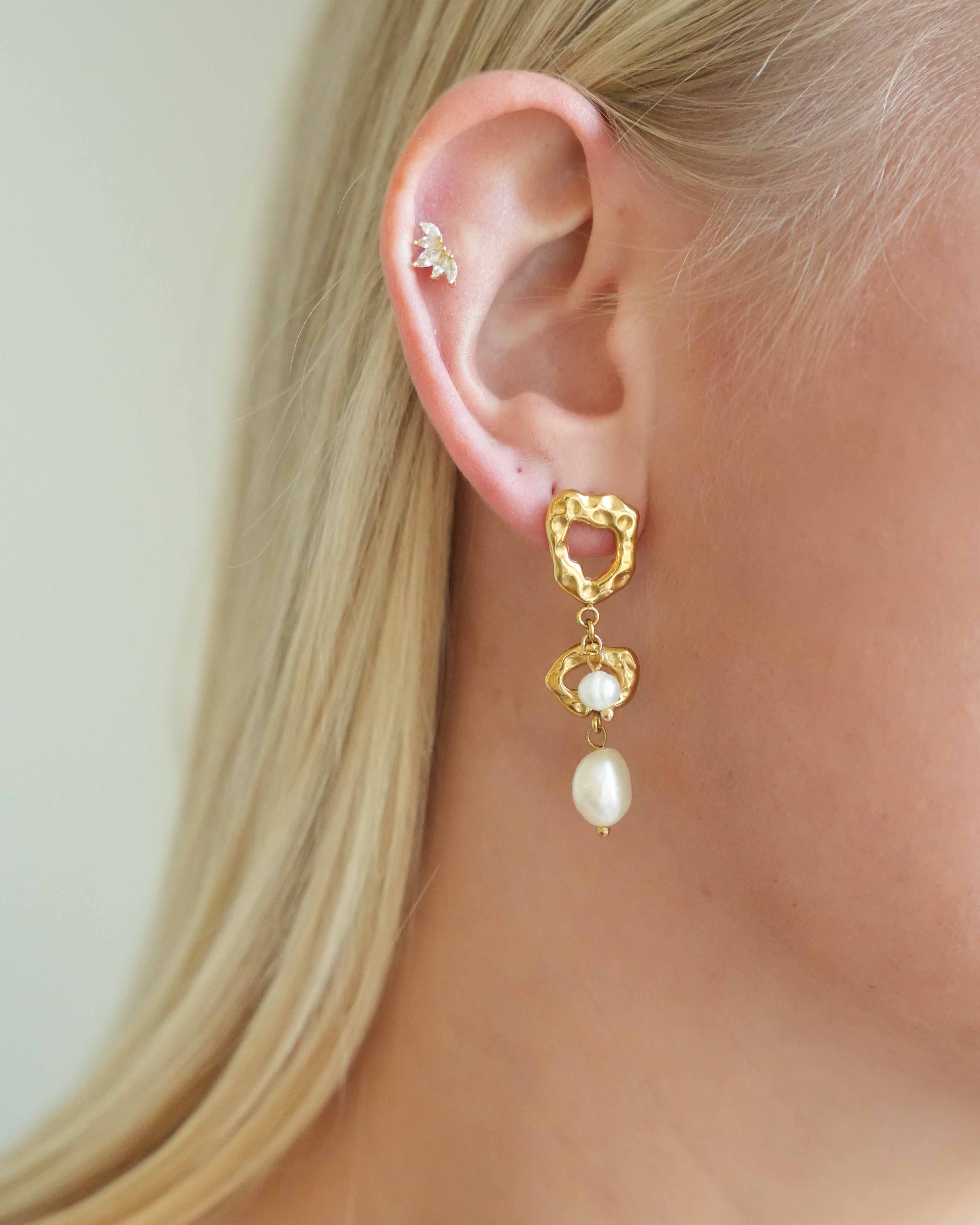 Everlace - 18k Gold Pearl Earrings