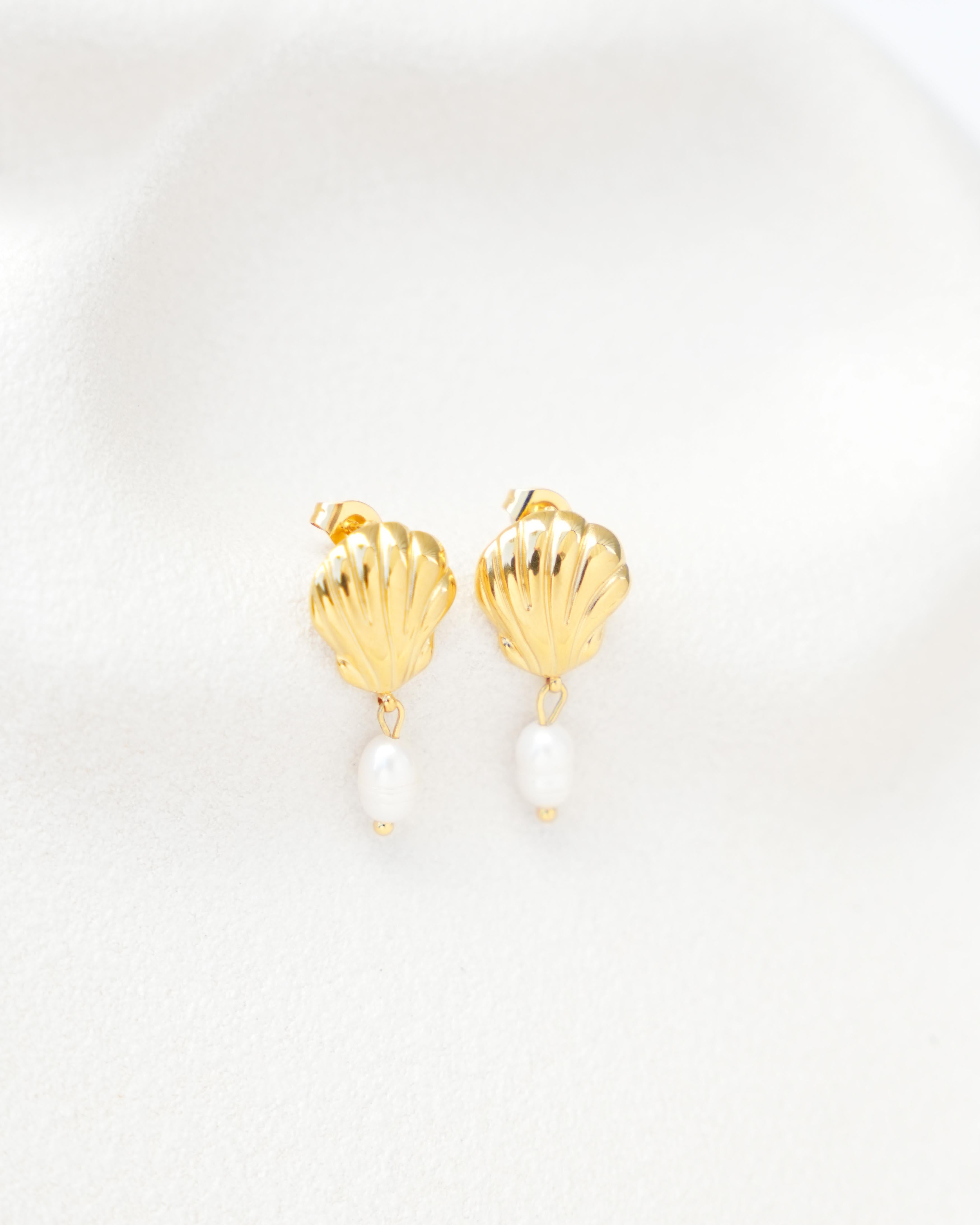 Leilani - 18k Gold Shell Pearl Earrings