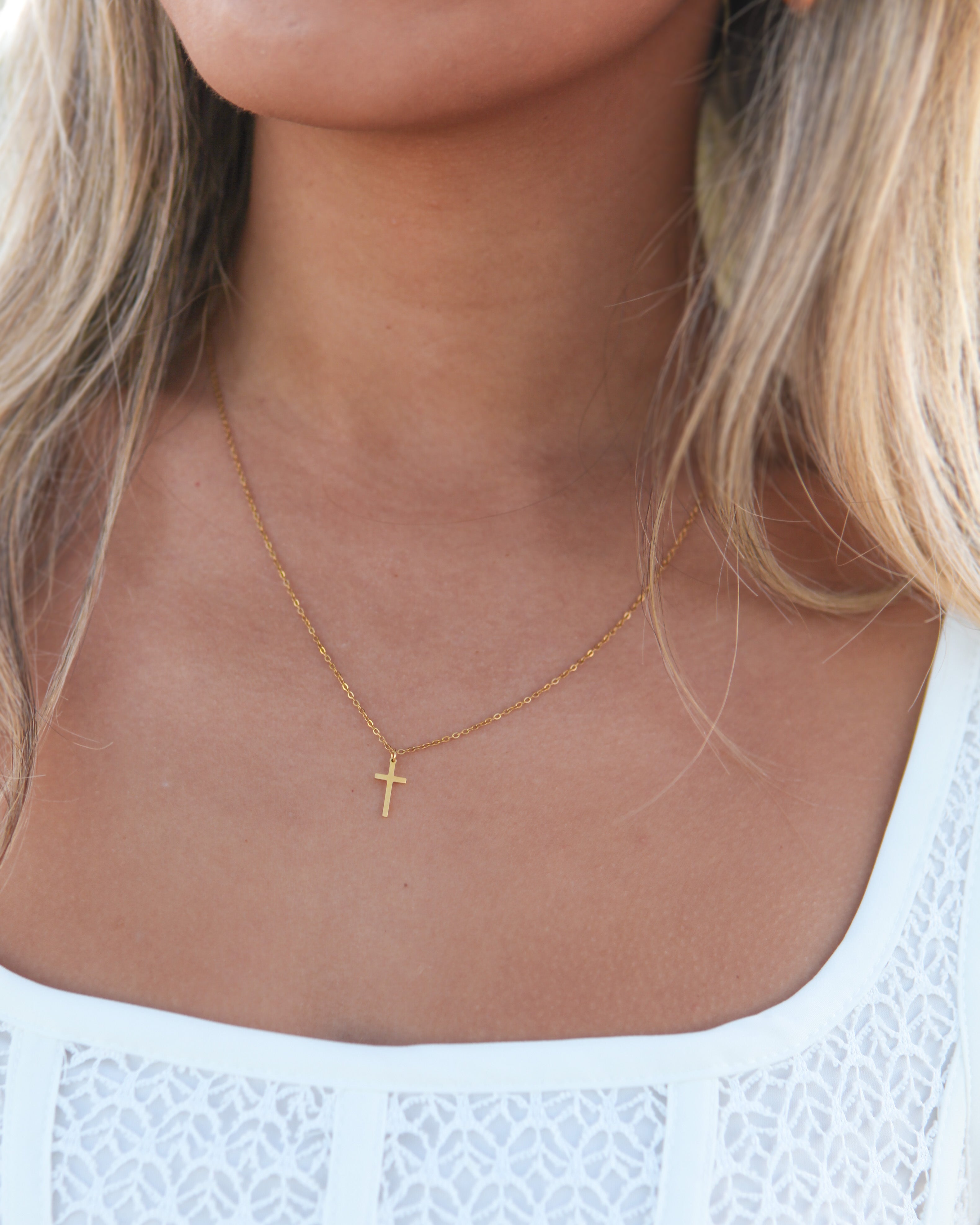 Cross - 18k Gold Necklace