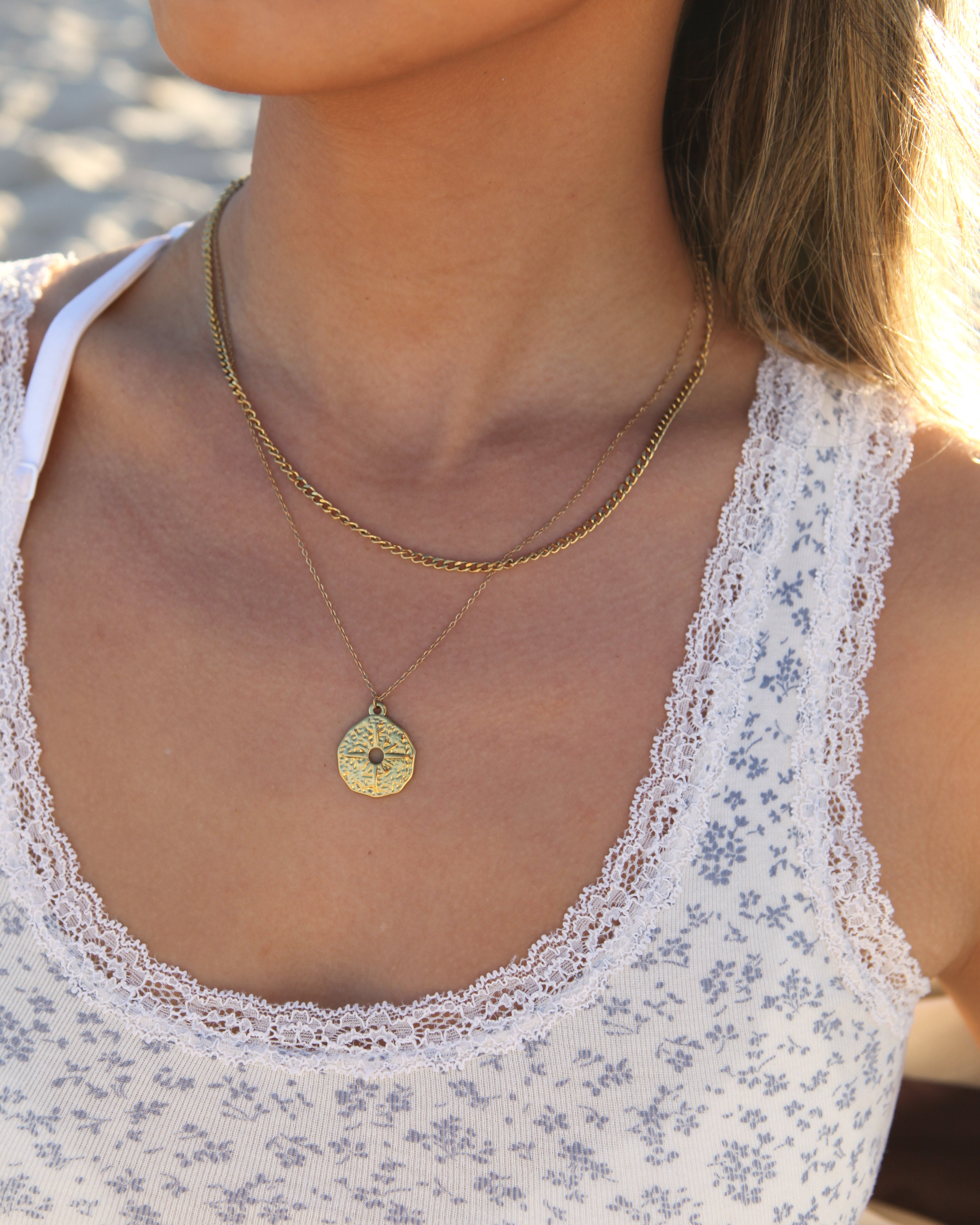 Isla - 18k Gold Textured Compass Necklace