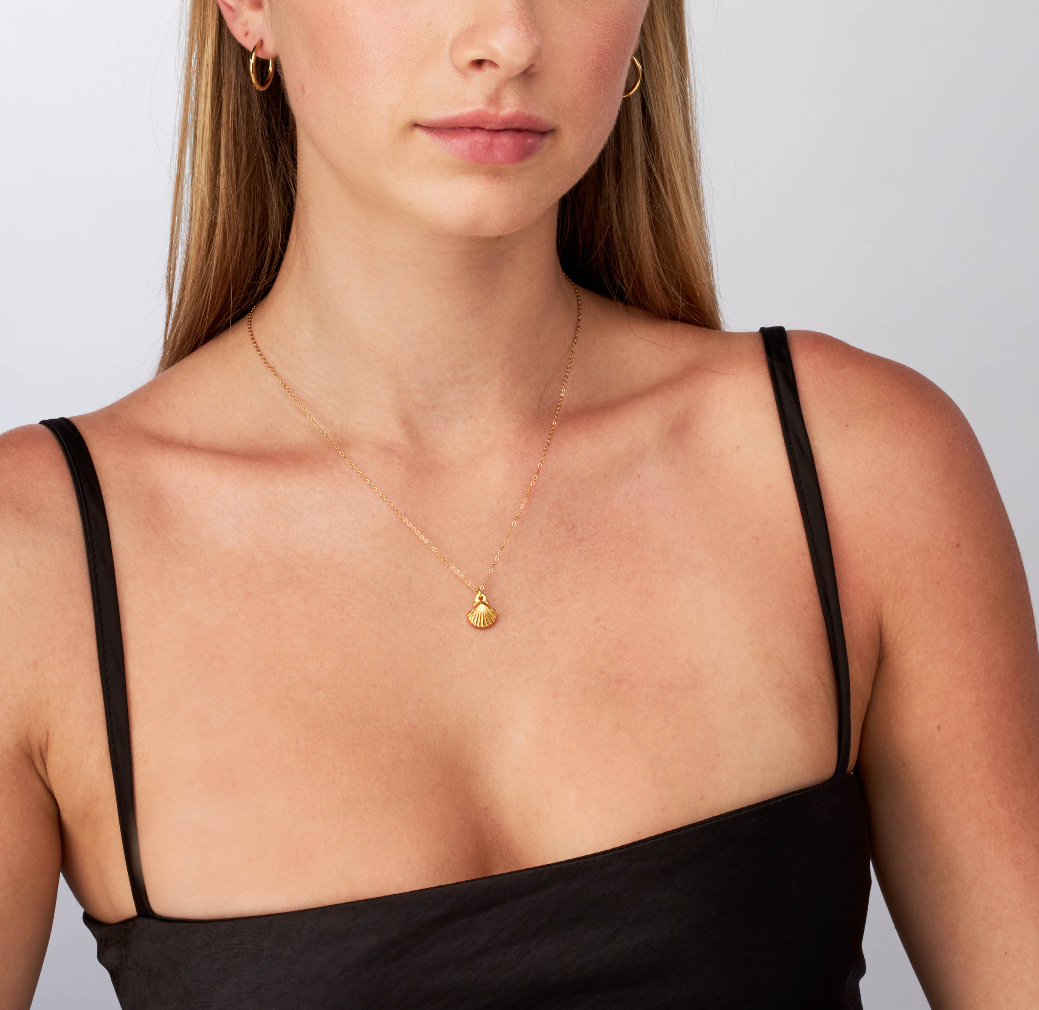 Shell - 18k Gold Necklace - Ocean Wave Jewelry