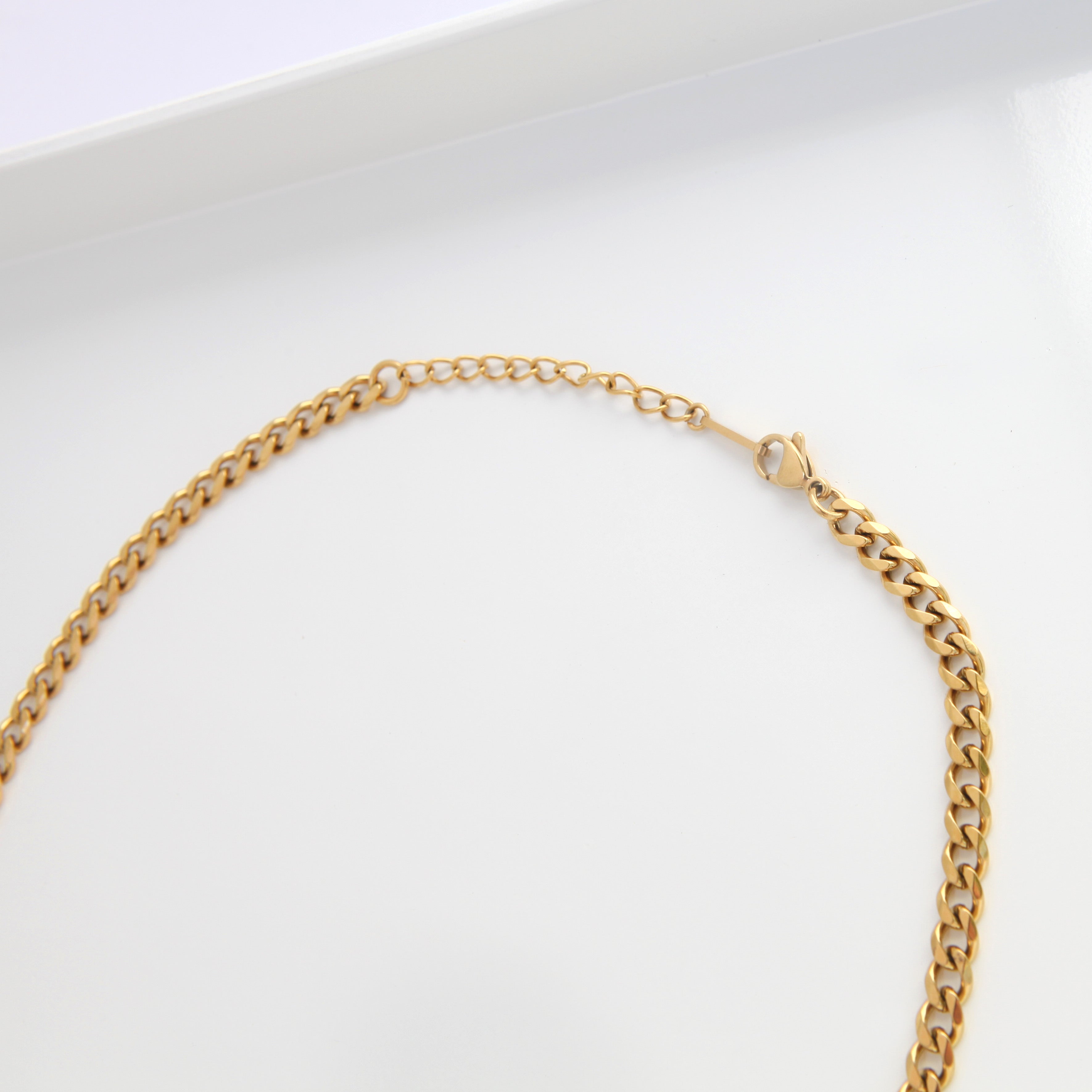 Cyprus - 18k Gold 6mm Cuban Chain Necklace