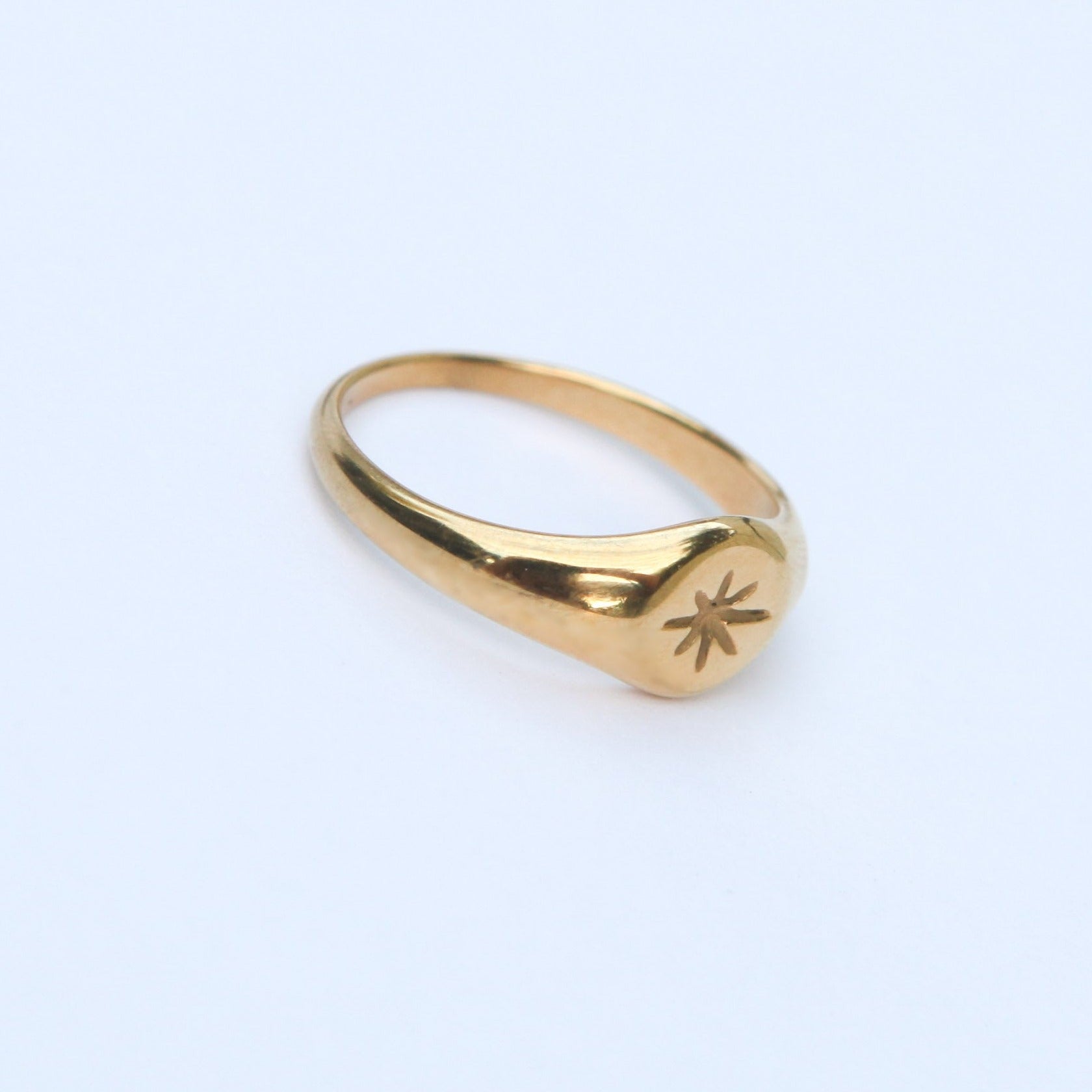 Avani - 18k Gold ring