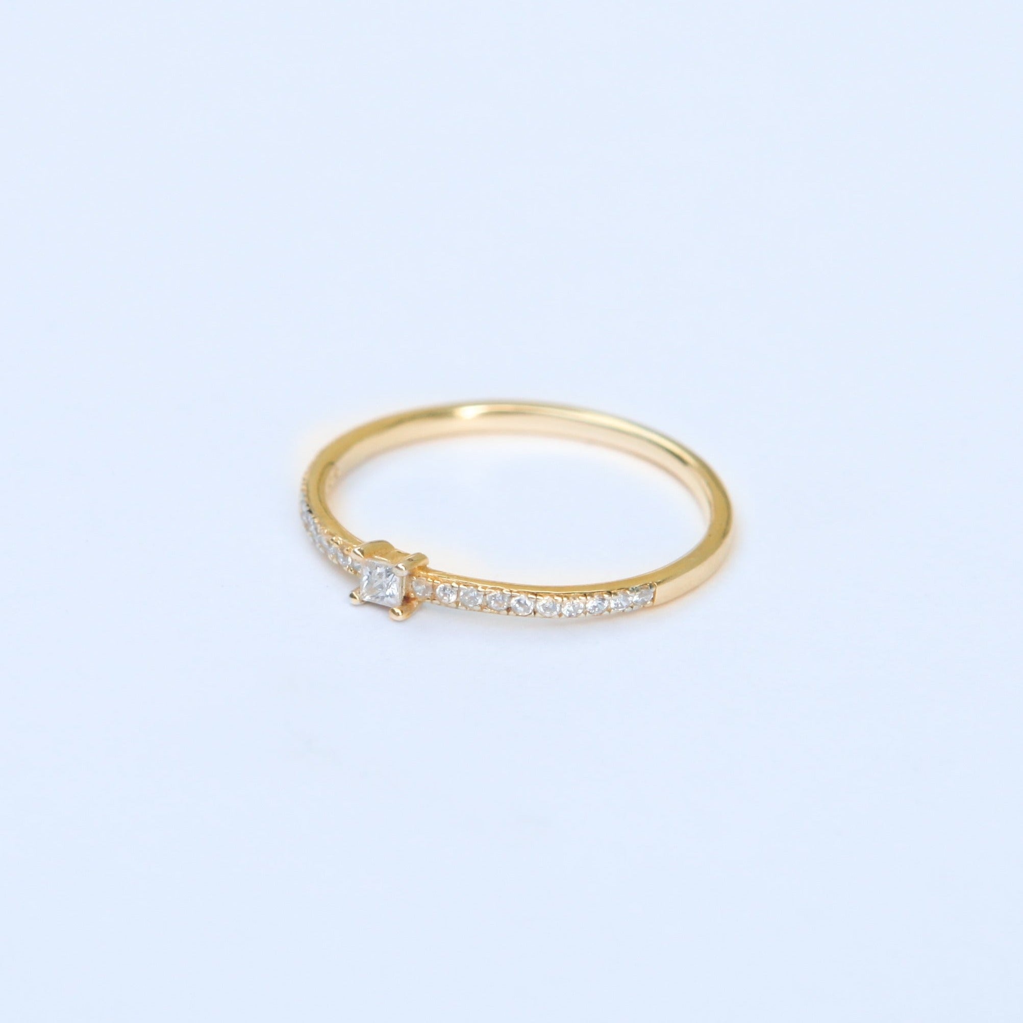 Cubic zirconia 18k Gold Ring