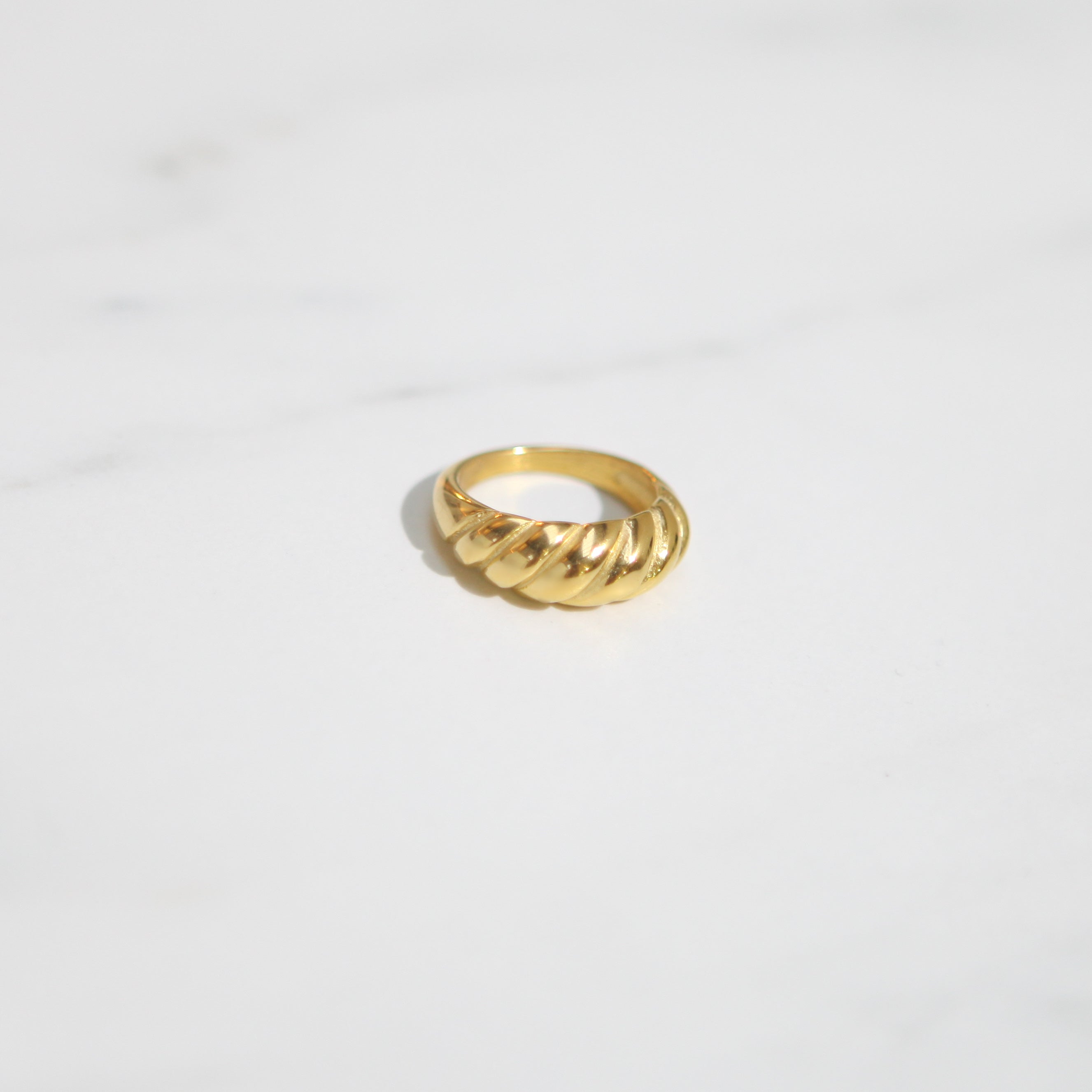 Pae - 18k Gold Ring